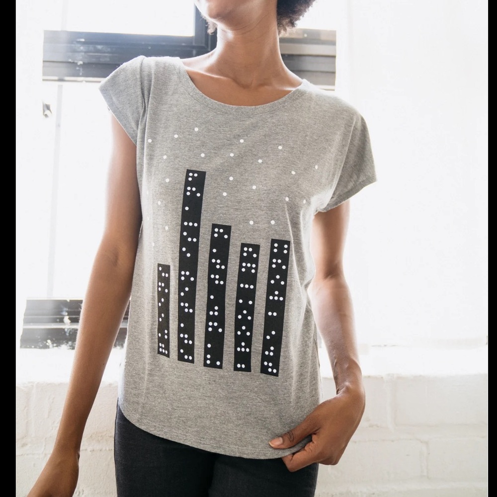 Two Blind Brothers NYC Skyline Graphic Dolman Tee Shirt Size Medium in Grey